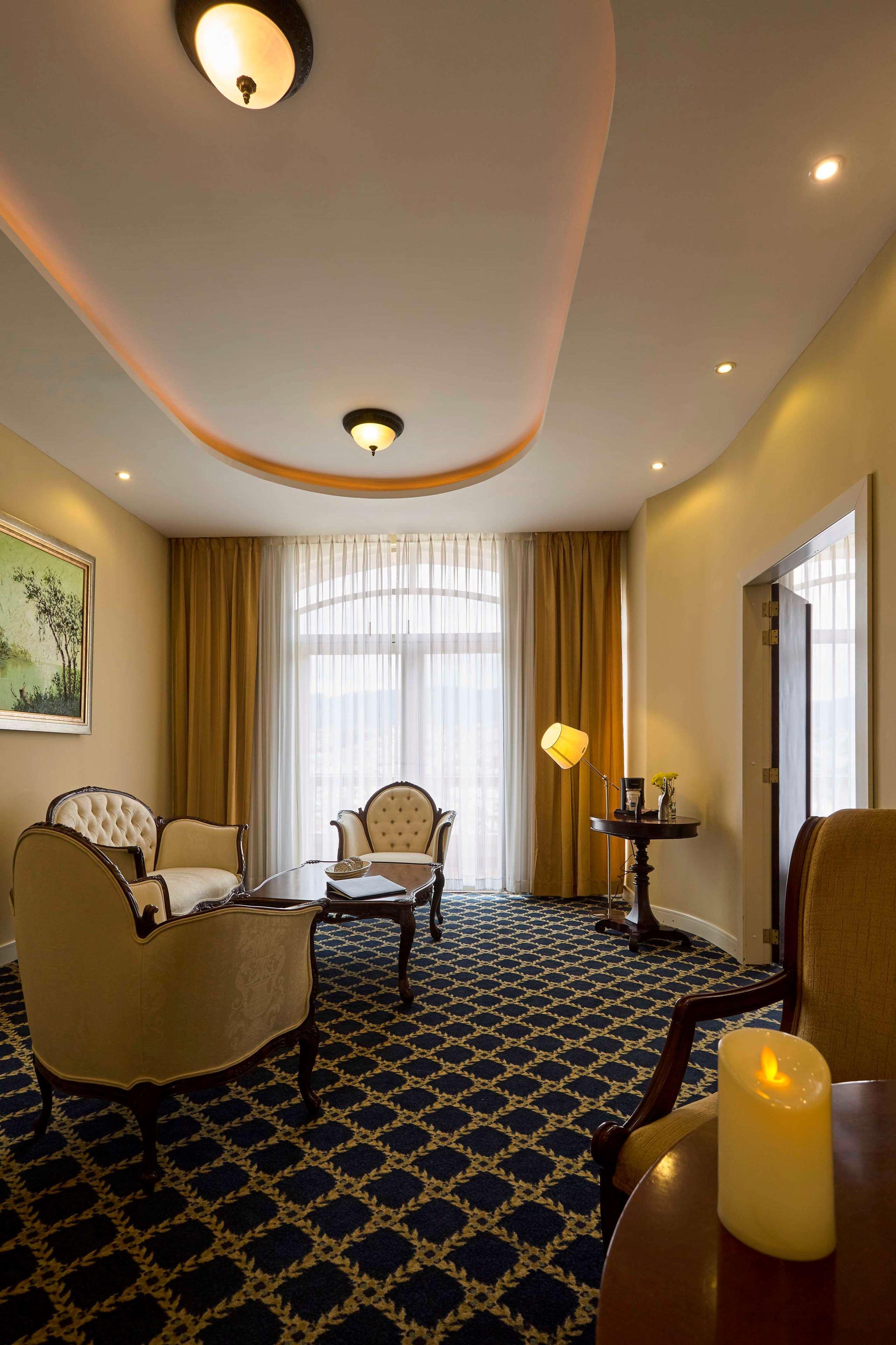 Sonesta Hotel Loja Extérieur photo