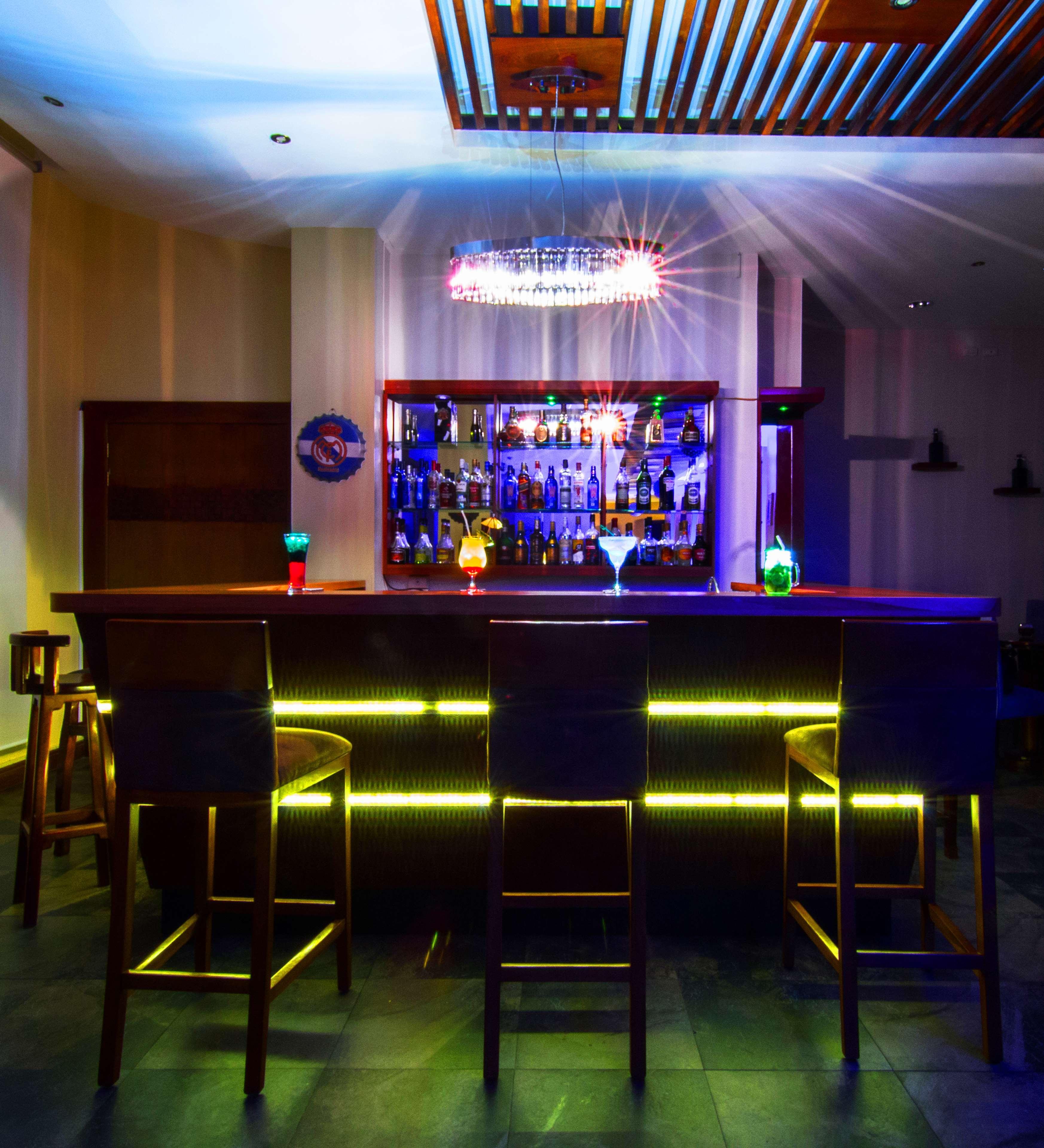 Sonesta Hotel Loja Extérieur photo