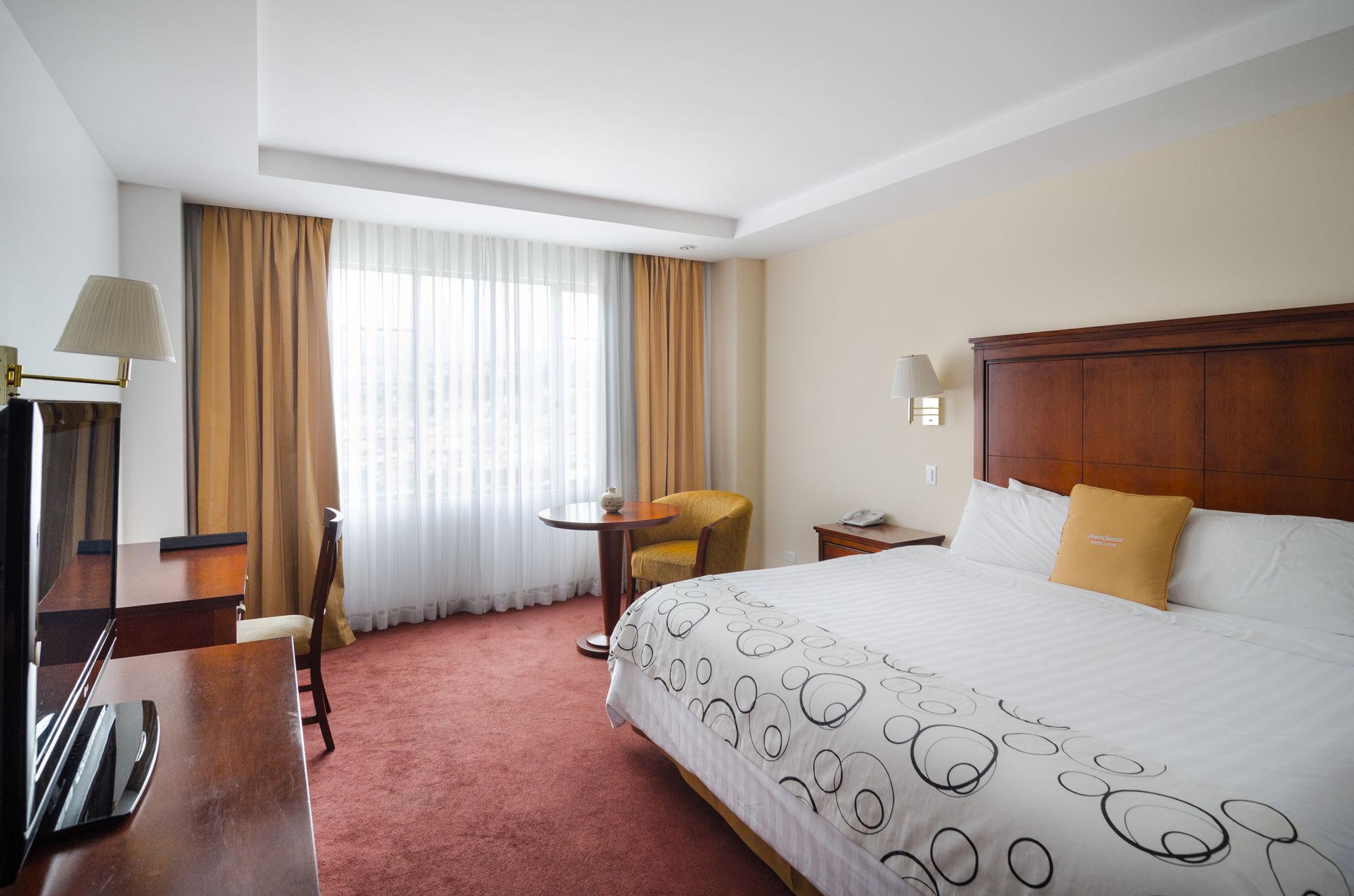 Sonesta Hotel Loja Extérieur photo